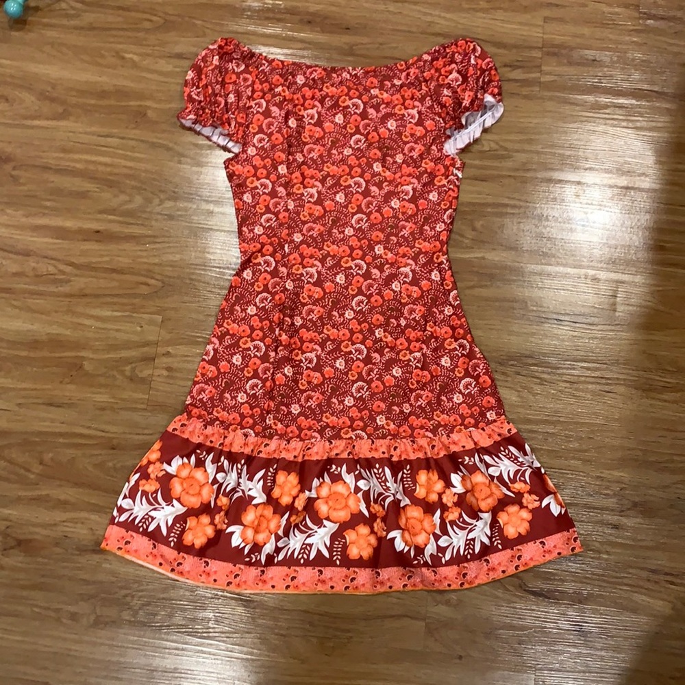 Pretty Red Flower Dress Size S NWT - Picture 1 of 3